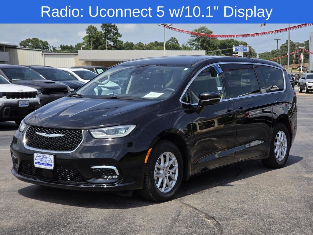 Used 2024 Chrysler Pacifica Touring L Van Passenger Van