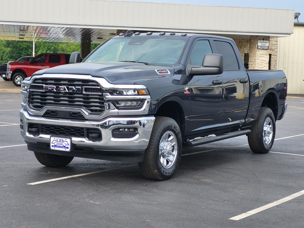 2025 Ram 2500 Tradesman photo 3