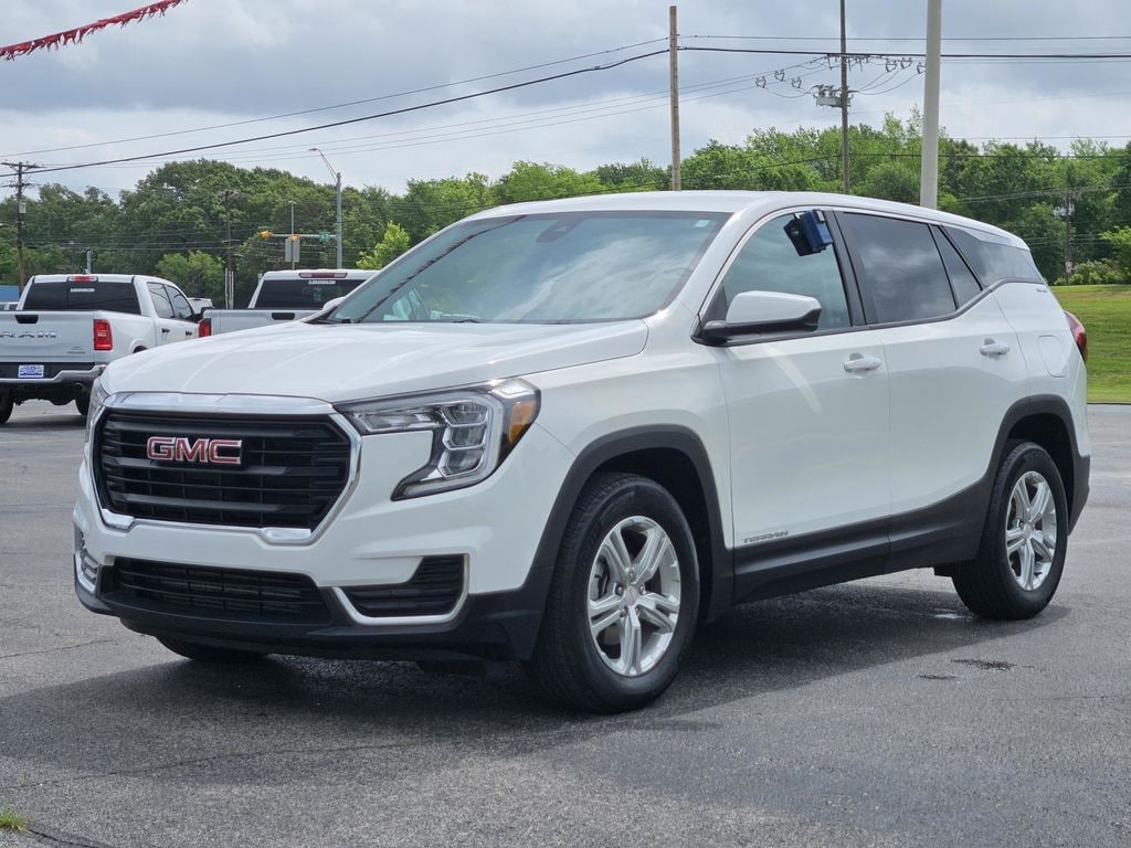 Used 2024 GMC Terrain SLE SUV