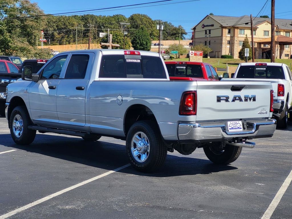New 2026 Ram 3500 TRADESMAN CREW CAB 4X4 8' BOX Pickup
