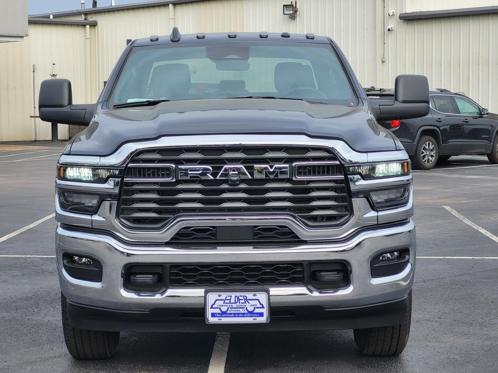 2025 Ram 2500 Tradesman photo 2
