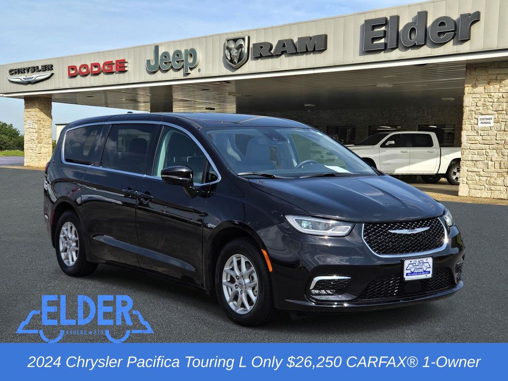 Used 2024 Chrysler Pacifica Touring L
