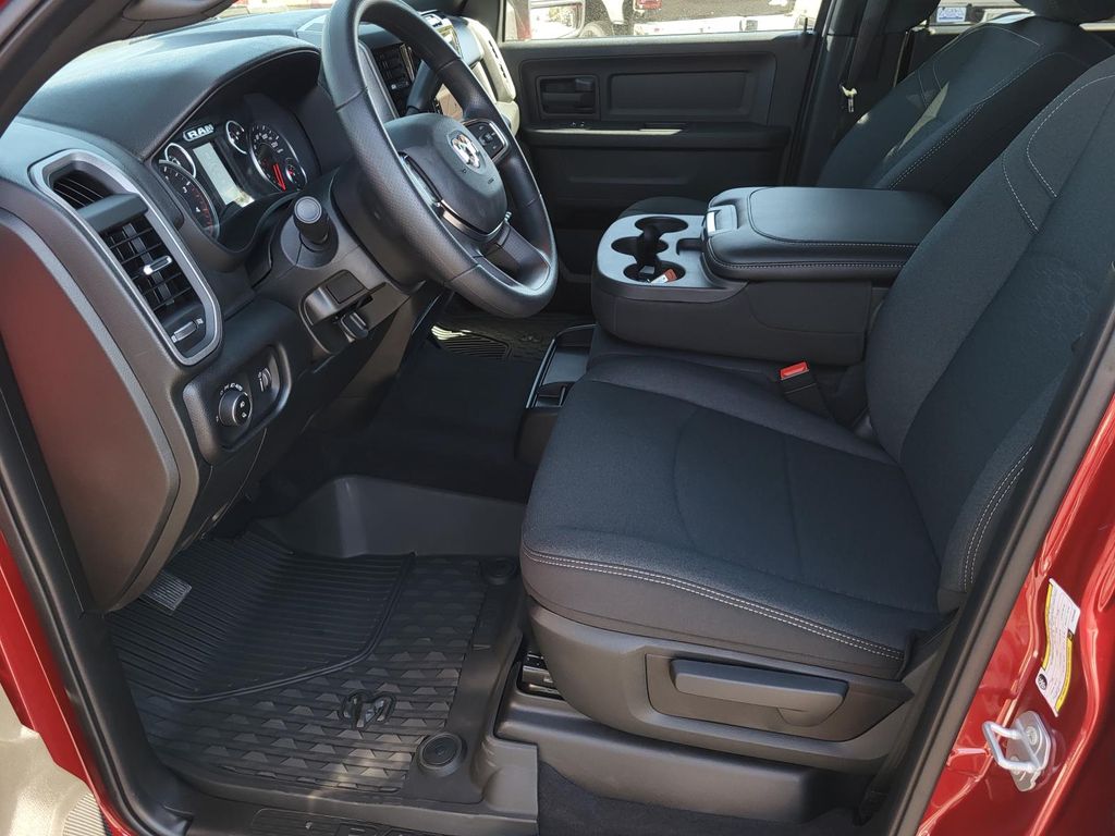 2026 RAM 3500 Tradesman - Photo 13