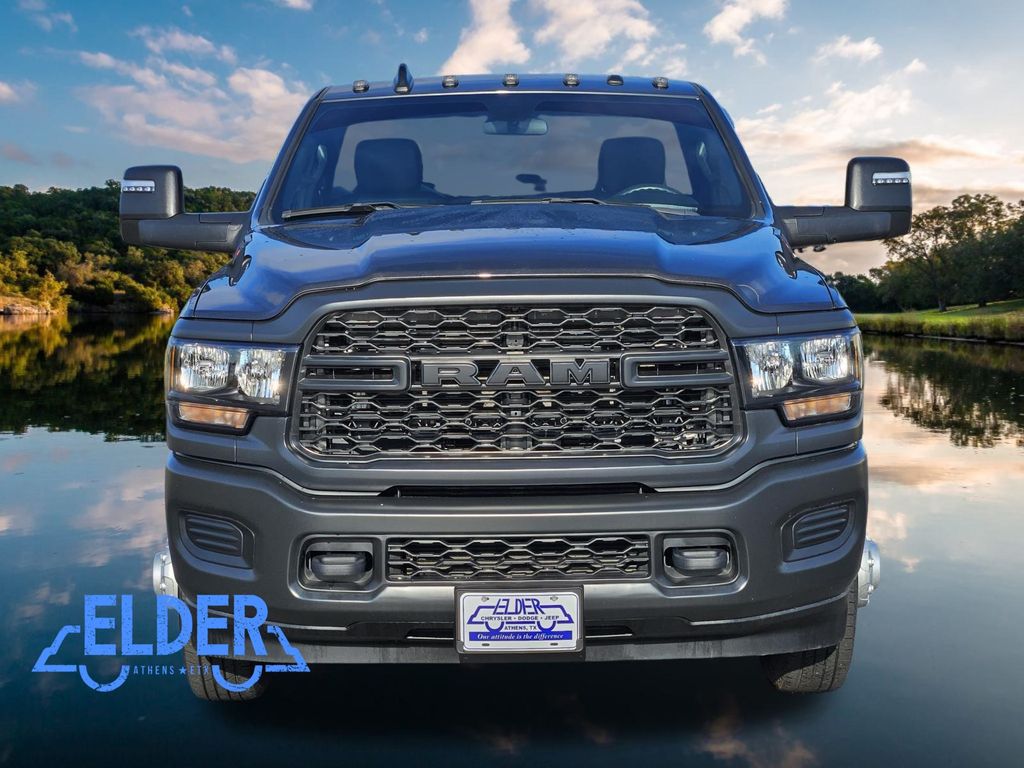 2024 Ram 3500 Tradesman photo 2