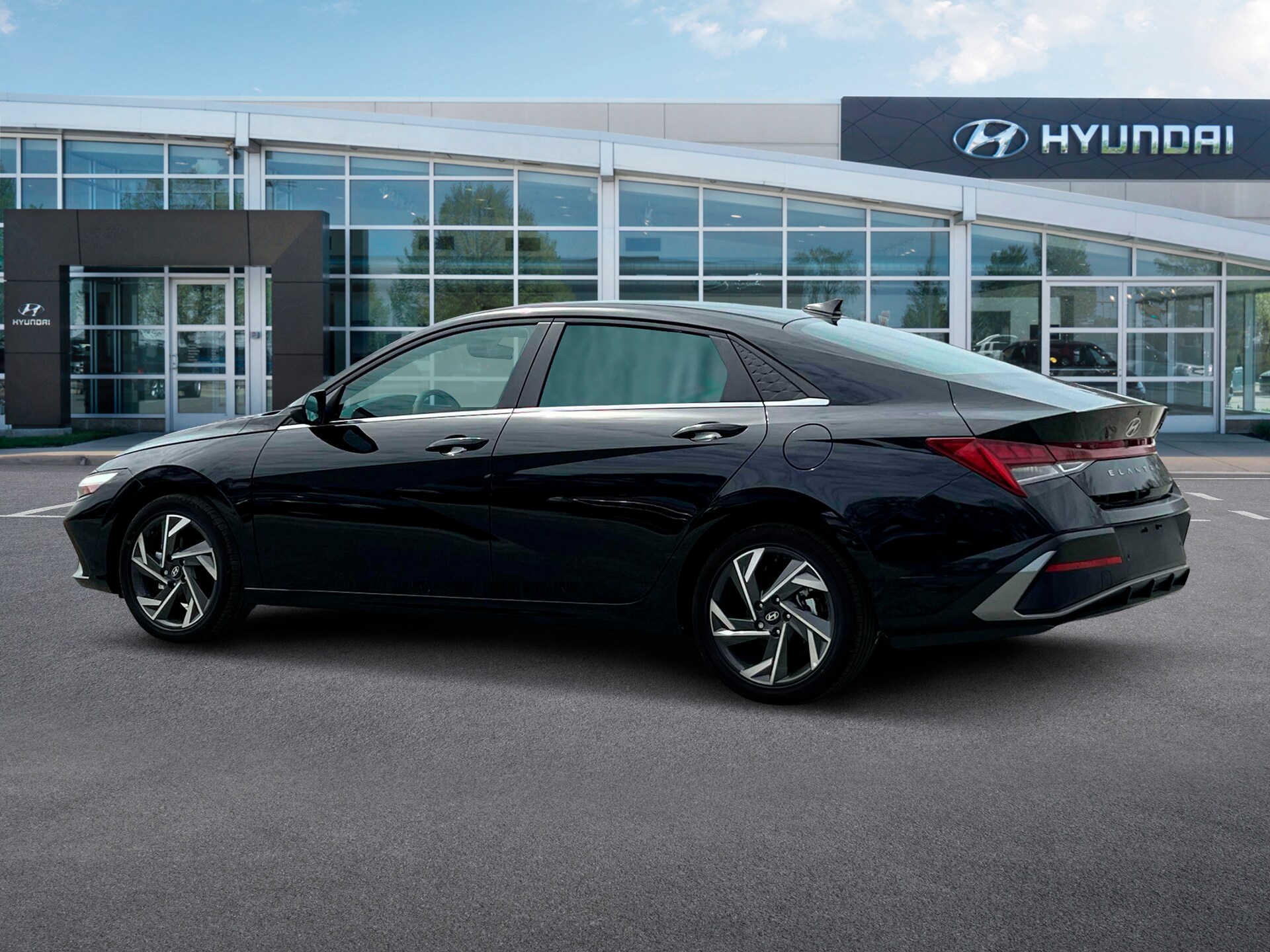 2025 Hyundai Elantra Hybrid Limited photo 4