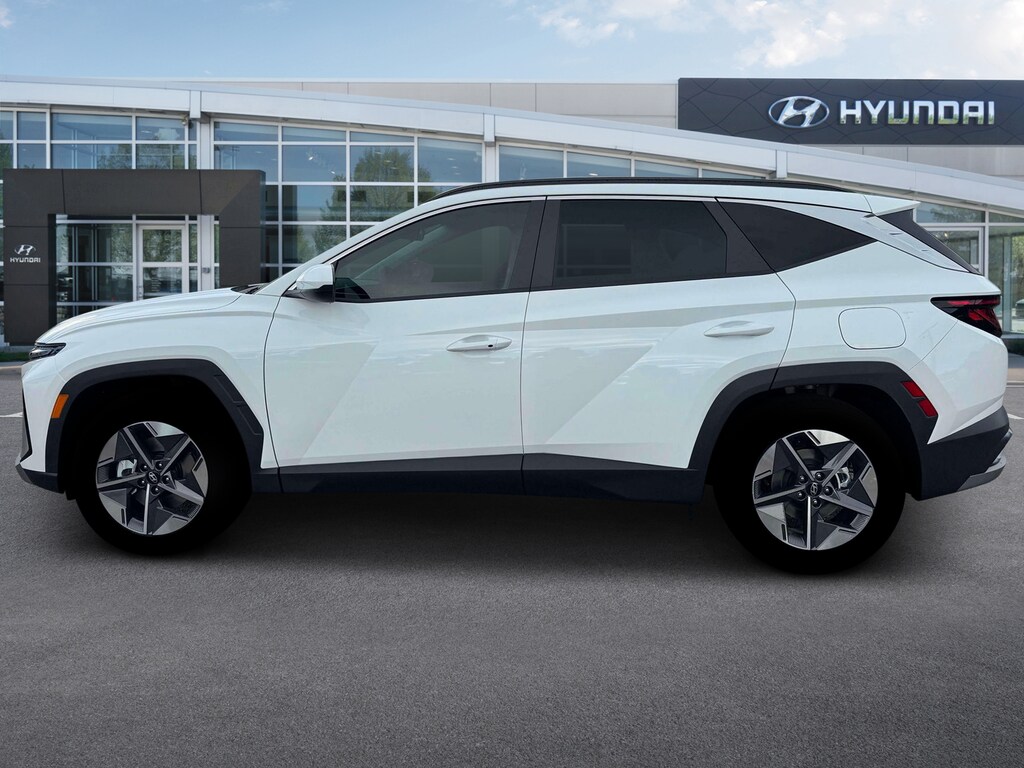 New 2026 Hyundai Tucson SEL FWD SUV