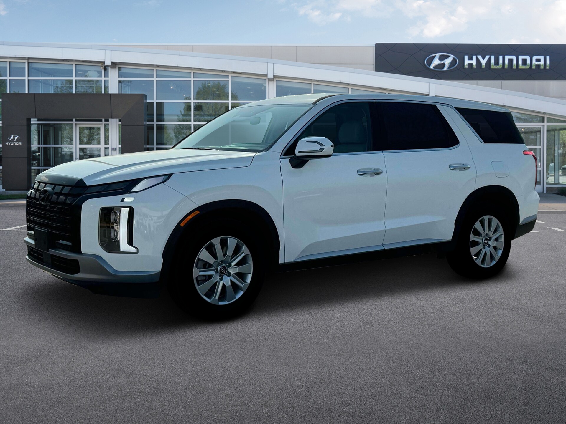 2025 Hyundai Palisade SE photo 2