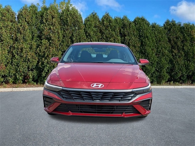 Used 2024 Hyundai Elantra Blue with VIN KMHLM4DJ2RU114899 for sale in Macomb, MI