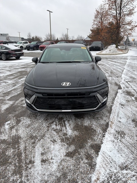 2025 Hyundai Sonata Hybrid Limited's photo