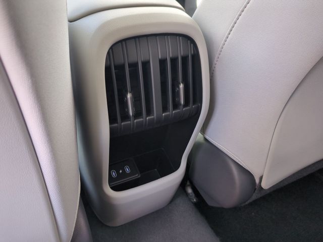 2024 Hyundai Kona SEL - Photo 13