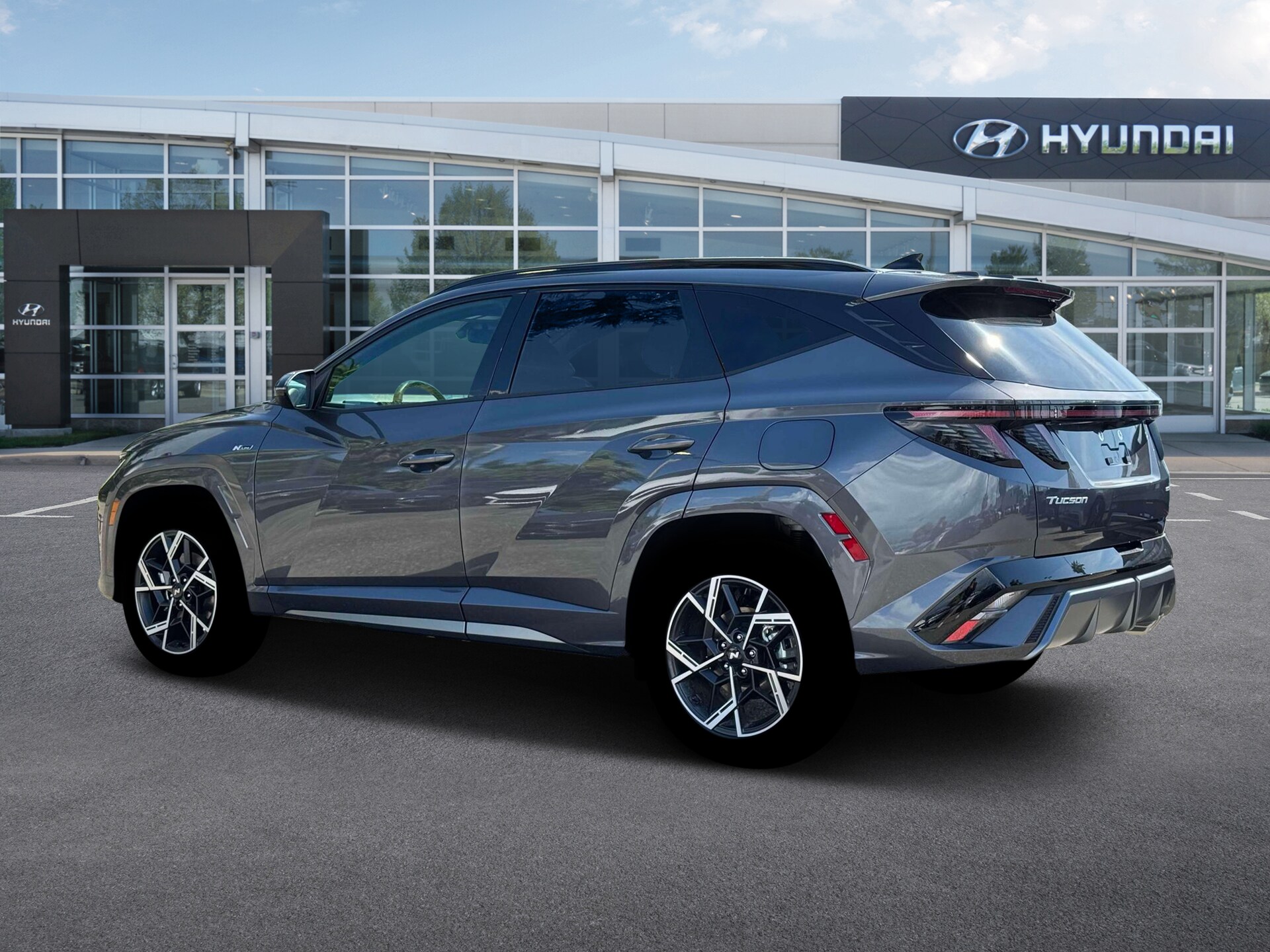 2025 Hyundai Tucson Hybrid N Line photo 2