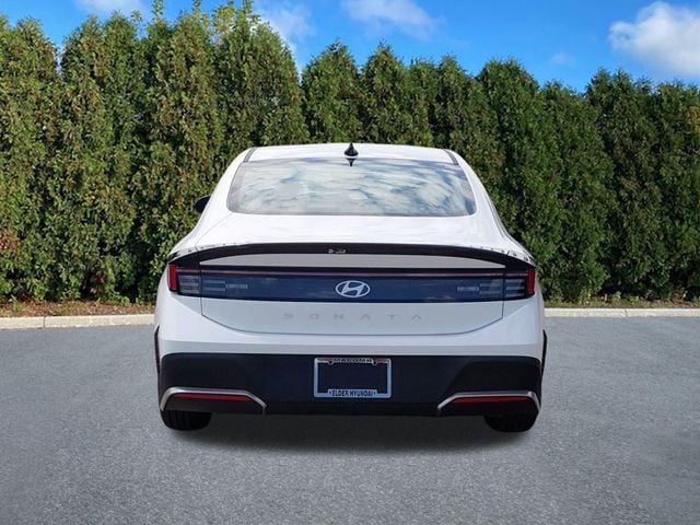 2026 Hyundai Sonata SE - Photo 5