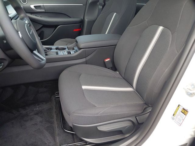 2026 Hyundai Sonata SE - Photo 12