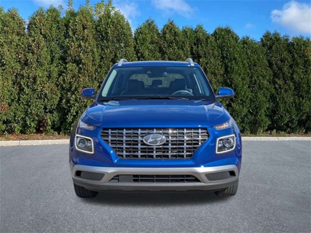 Used 2022 Hyundai Venue Limited SUV