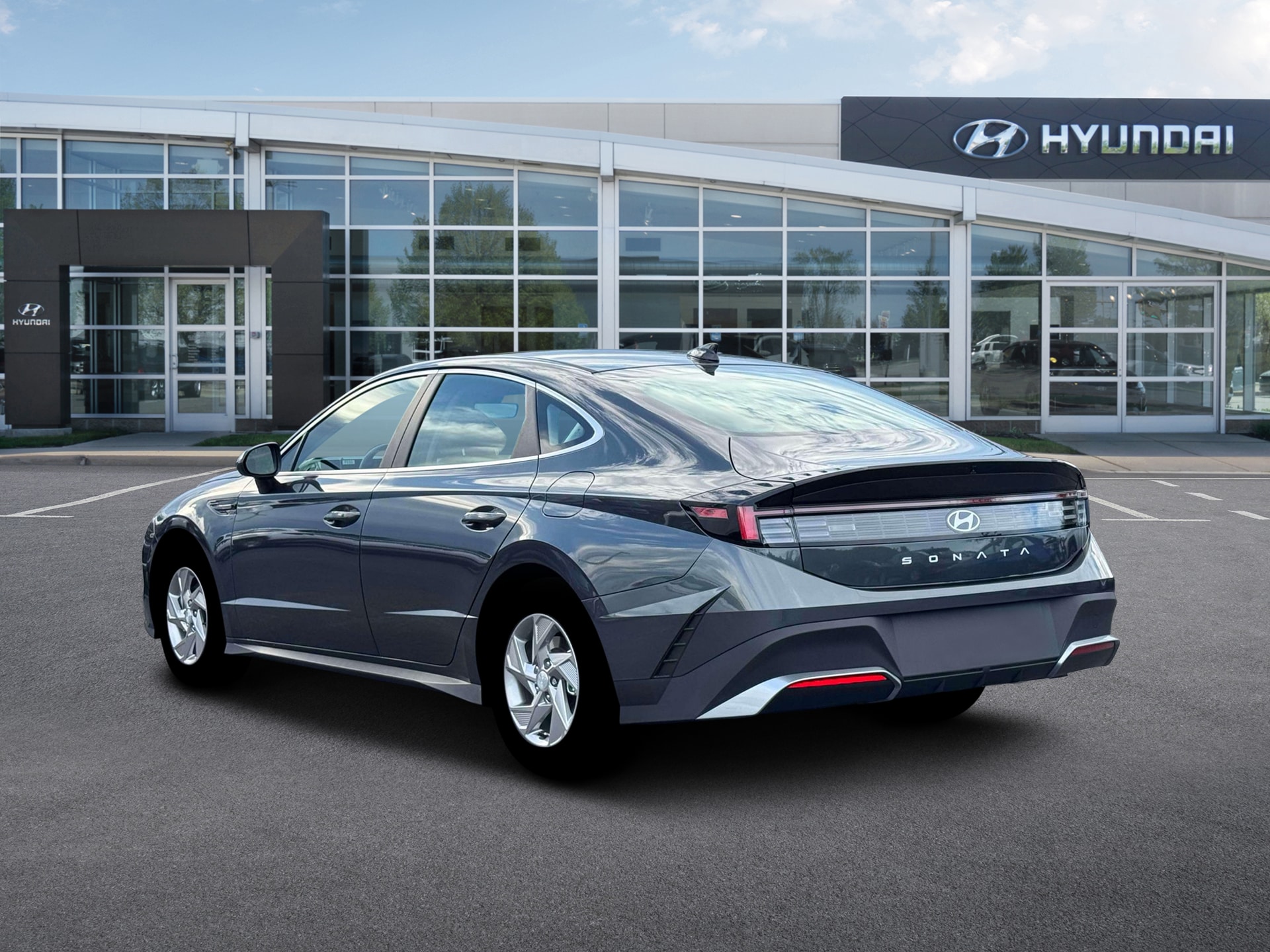 2026 Hyundai Sonata SE - Photo 5