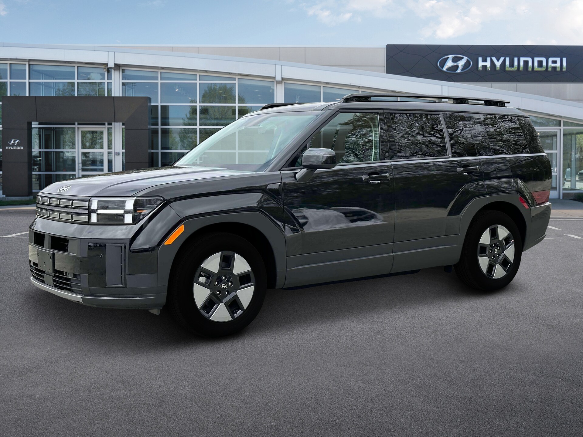 2025 Hyundai Santa Fe SEL photo 2