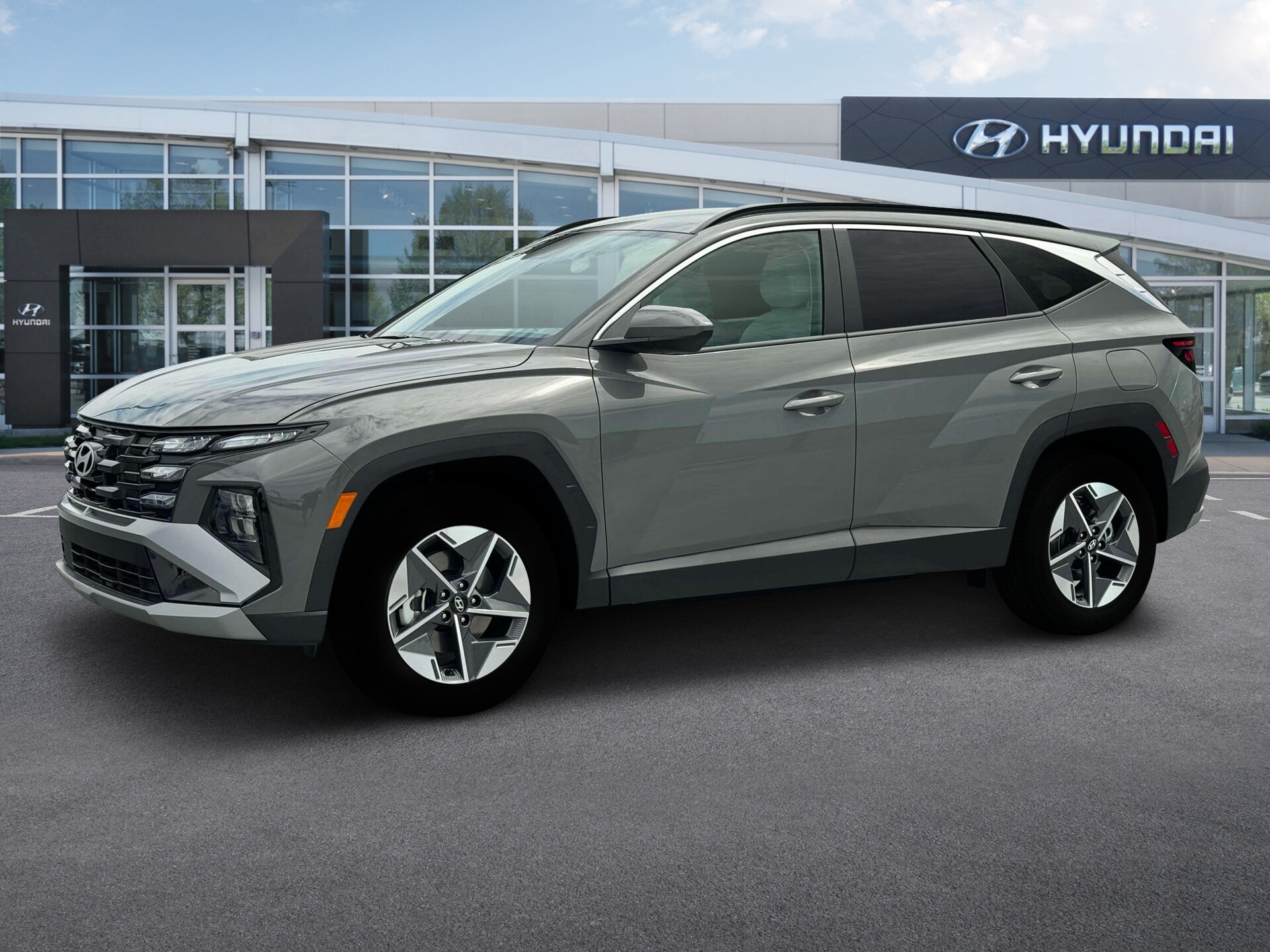 2025 Hyundai Tucson SEL photo 2