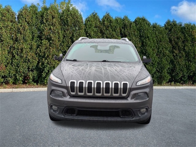 Used 2015 Jeep Cherokee Latitude with VIN 1C4PJLCB5FW638504 for sale in Macomb, MI