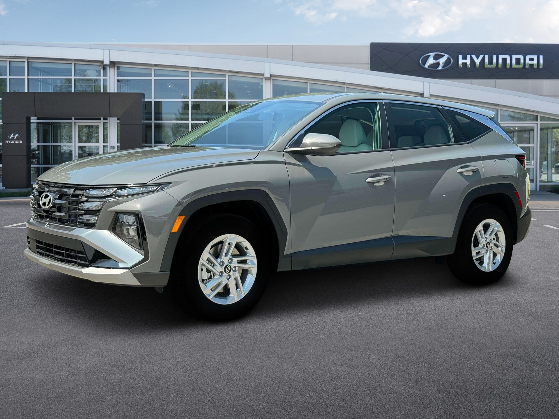 2025 Hyundai Tucson SE photo 2