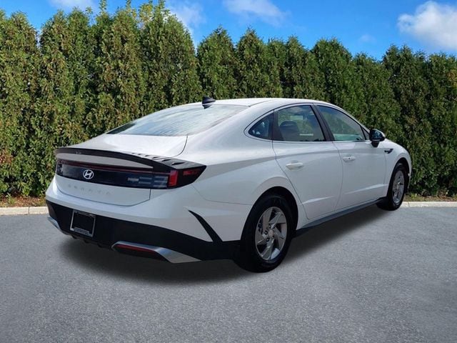 2026 Hyundai Sonata SE - Photo 4