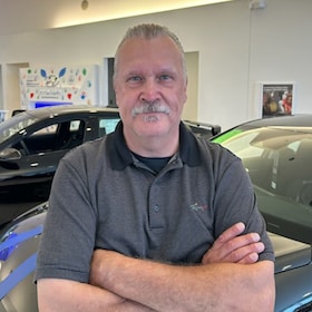 Staff member Andrew Borowski  from ID_4711897549e1