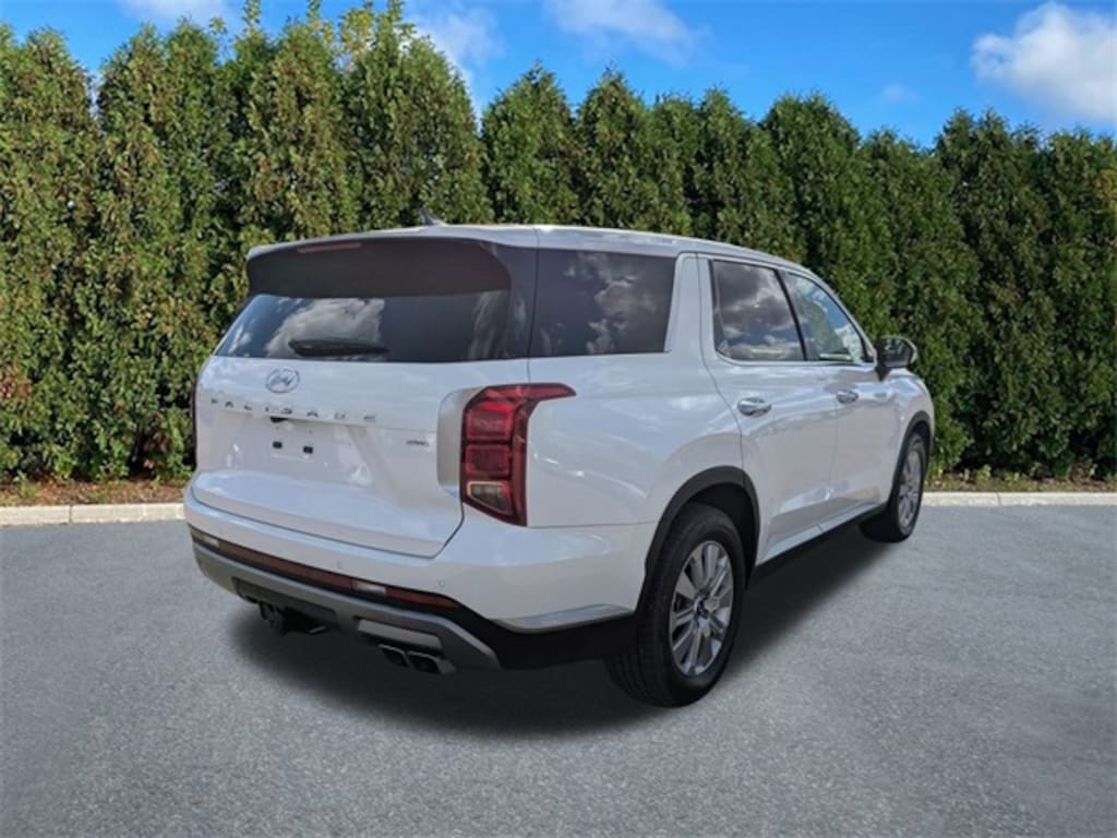 Used 2025 Hyundai Palisade SE SUV