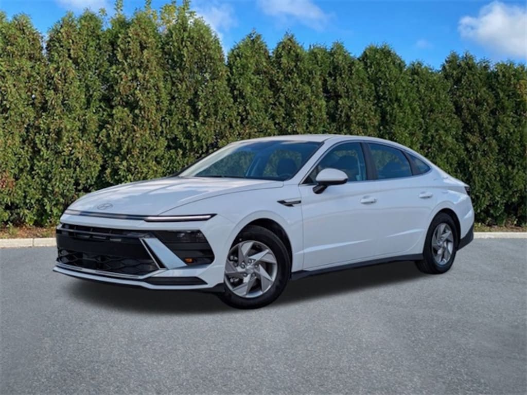 Used 2025 Hyundai Sonata SE Sedan