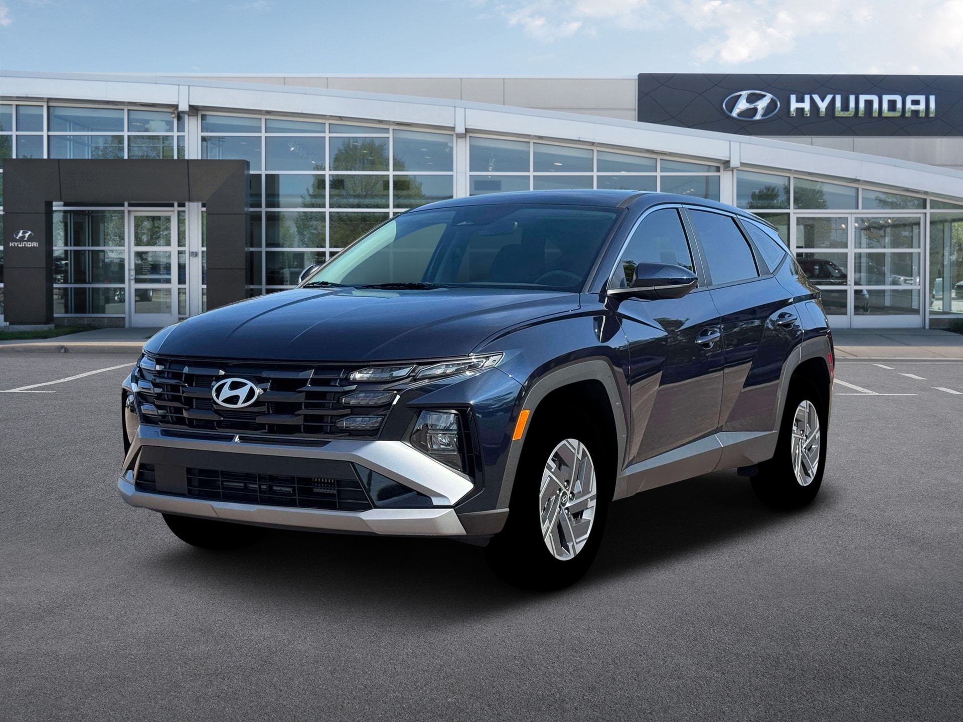 2026 Hyundai Tucson Blue SE HEV AWD's photo