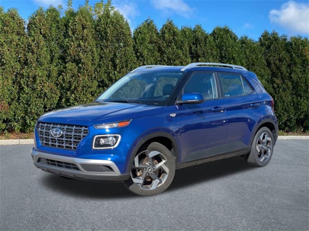 Used 2022 Hyundai Venue Limited SUV