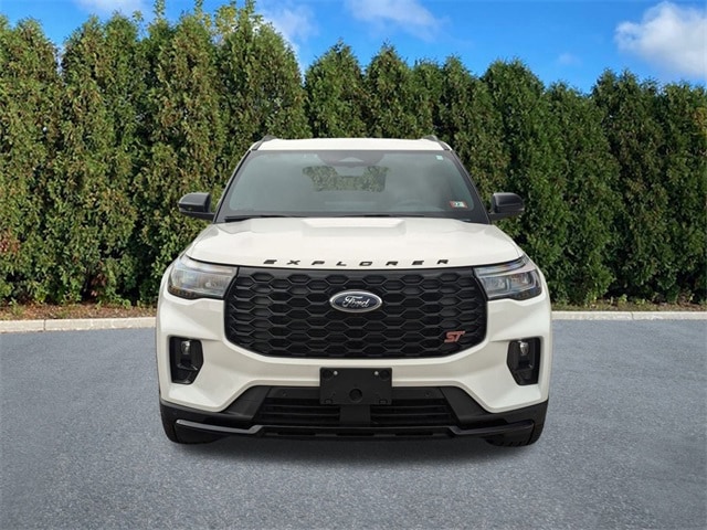 Used 2025 Ford Explorer ST with VIN 1FMWK8GC0SGA40426 for sale in Macomb, MI