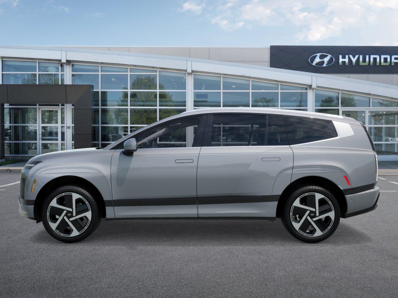 2026 Hyundai Ioniq photo 3