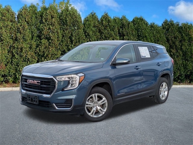 2024 GMC Terrain SLE's photo