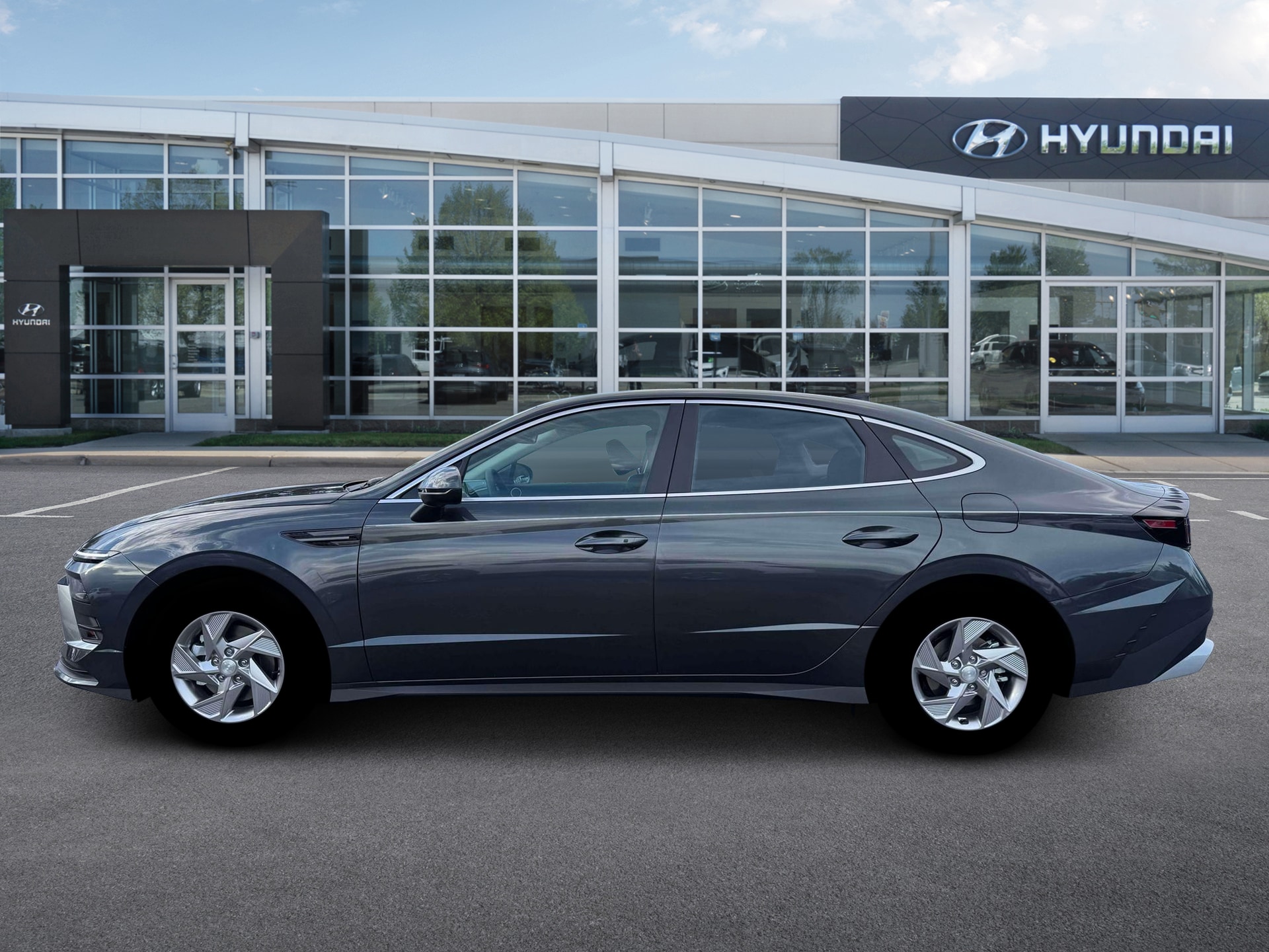 2026 Hyundai Sonata SE - Photo 3