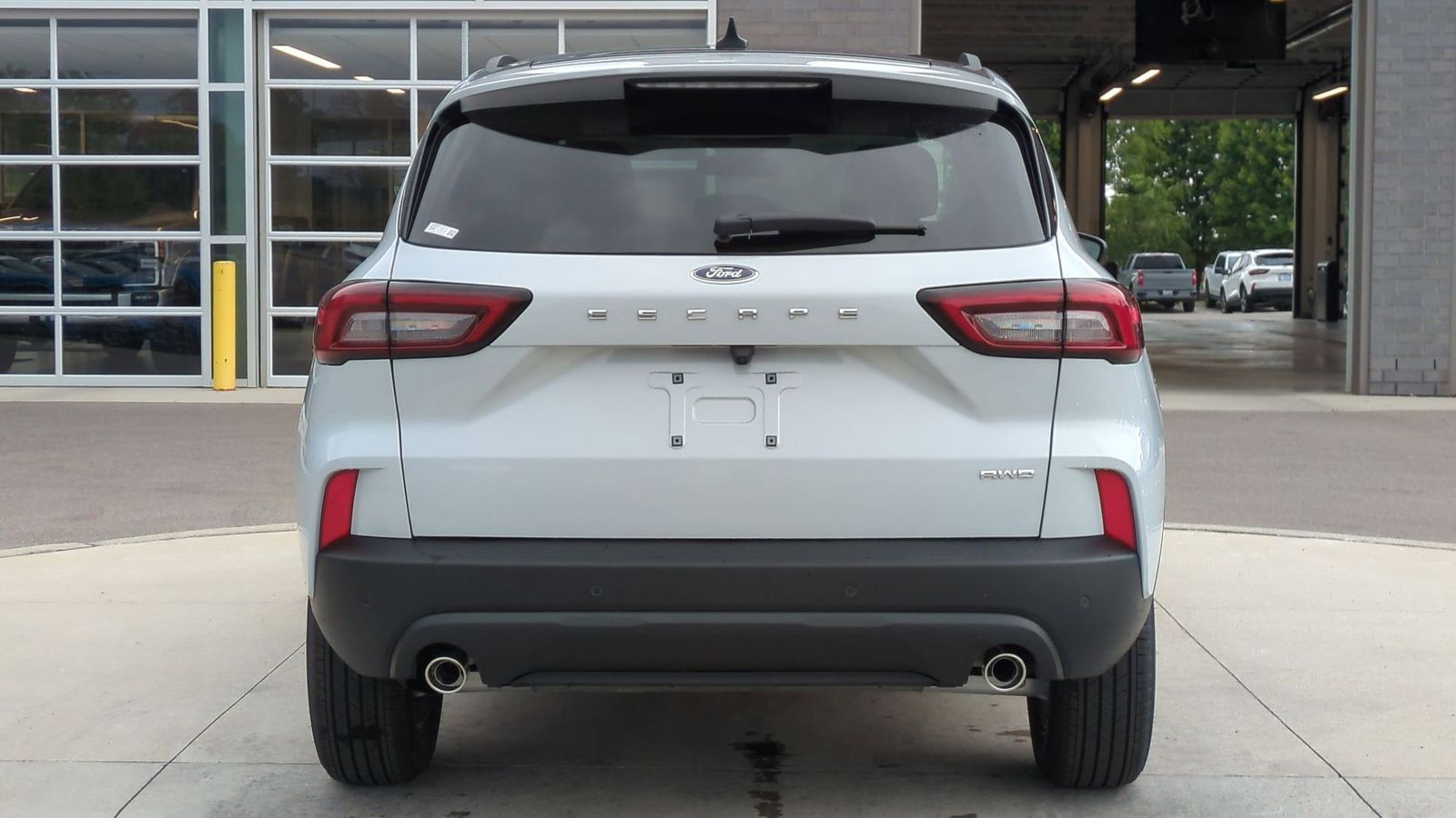 2025 Ford Escape ST-Line photo 3