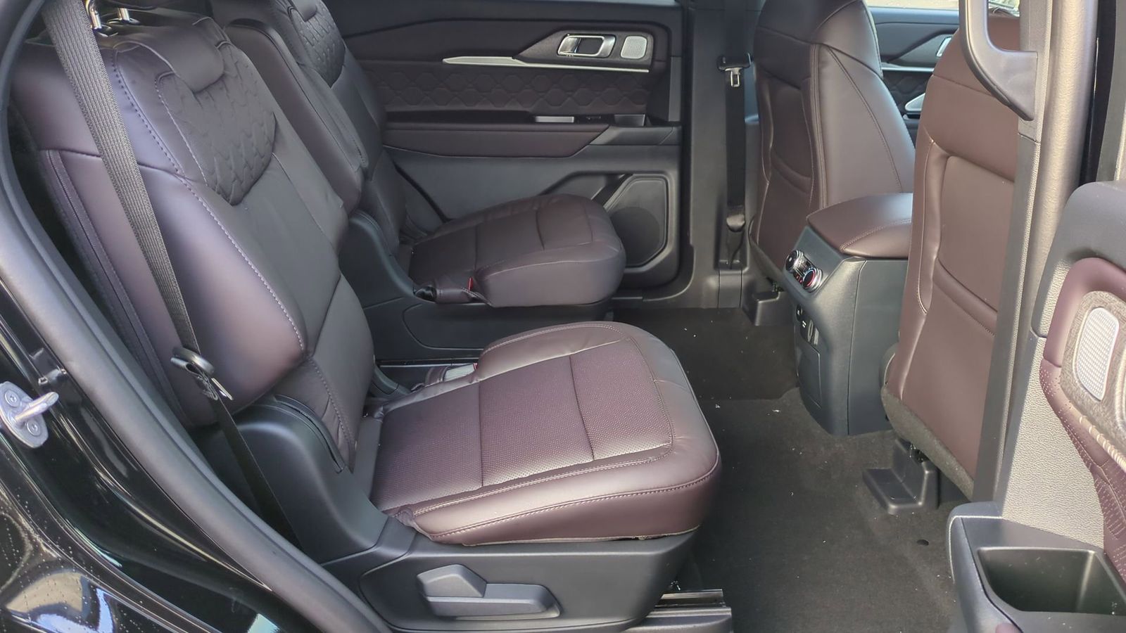 Thumbnail: 2026 Ford Explorer - 18