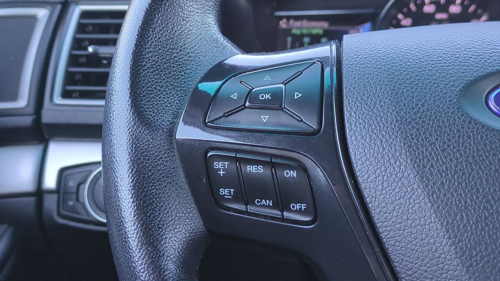 Thumbnail: 2016 Ford Explorer - 21