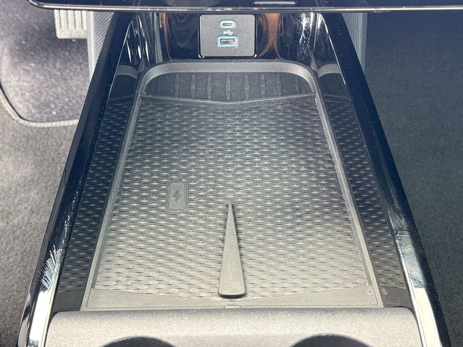 Thumbnail: 2022 Ford Mustang Mach-E - 32