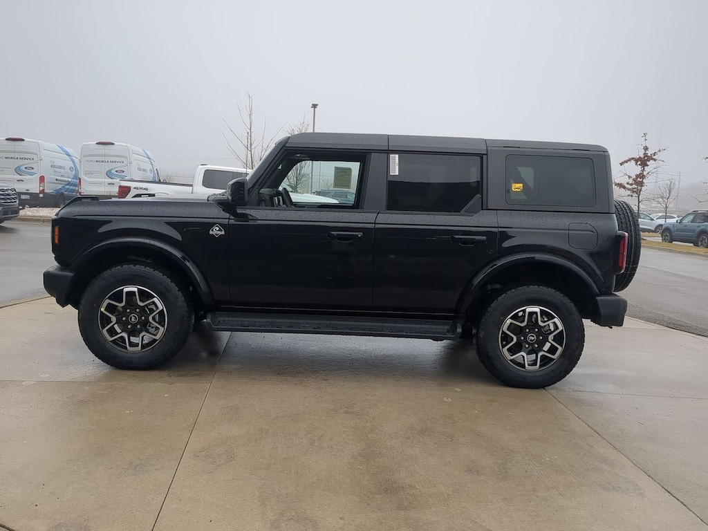 New 2025 Ford Bronco Outer Banks SUV