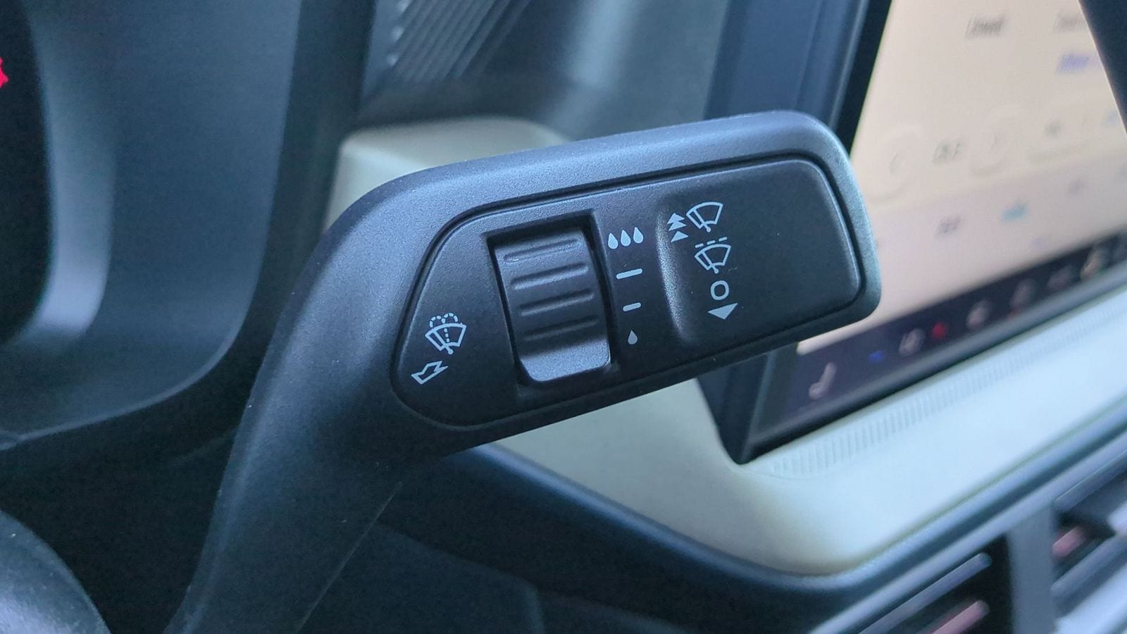 Thumbnail: 2025 Ford Maverick - 21