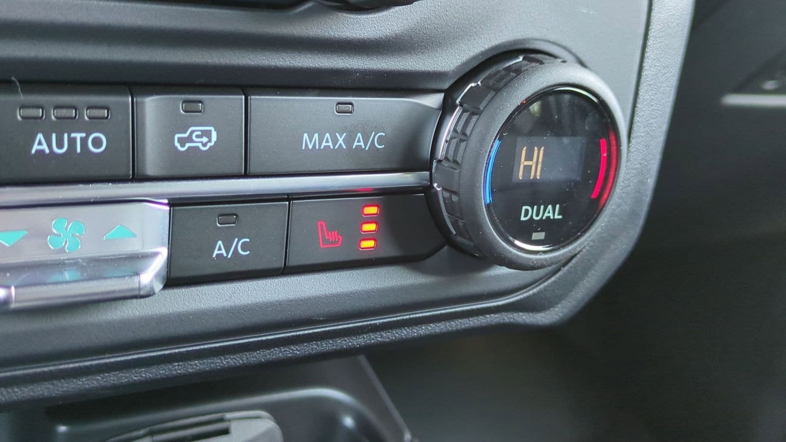 Thumbnail: 2025 Ford Bronco - 32