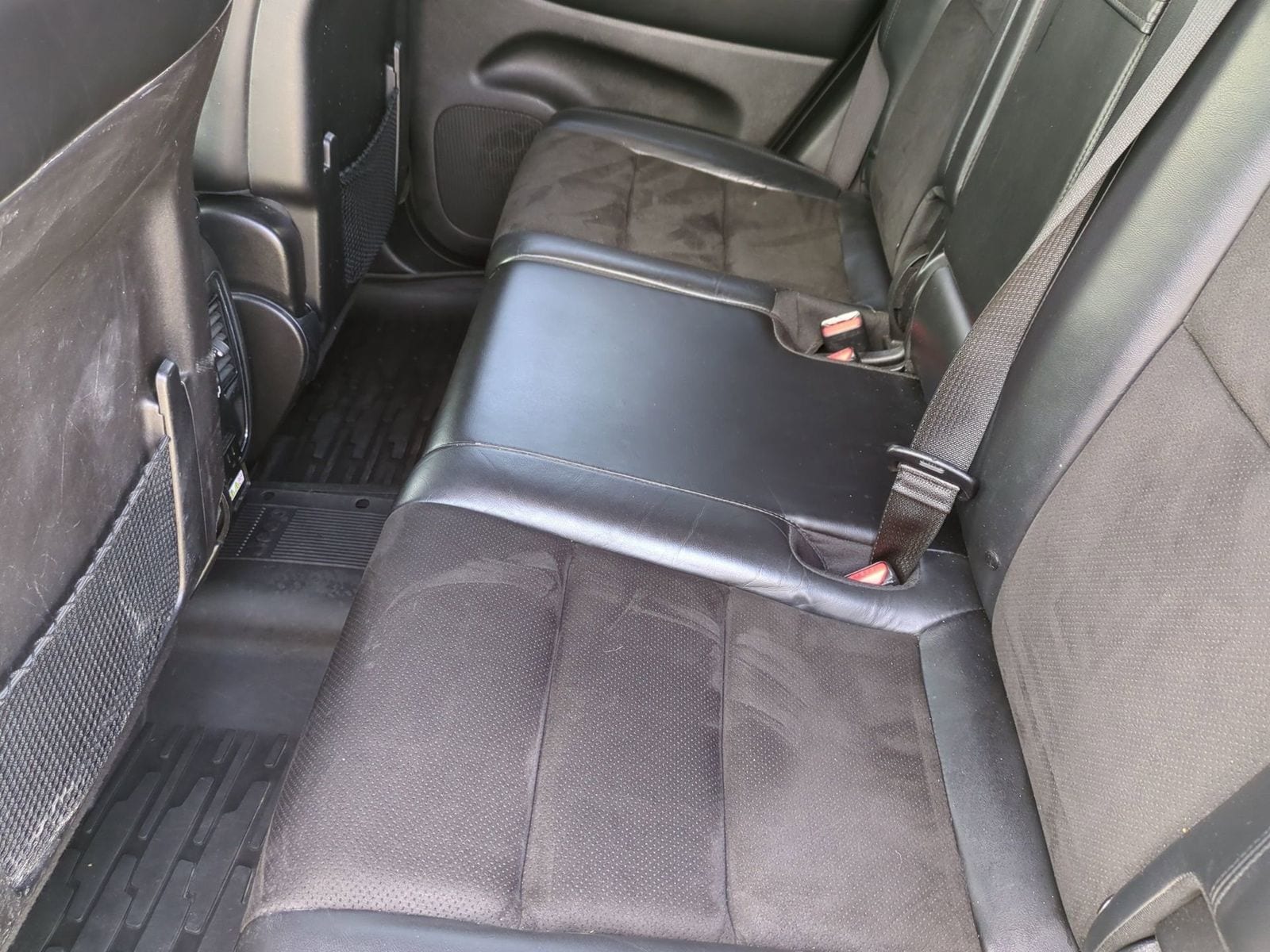 Thumbnail: 2021 Jeep Grand Cherokee - 23