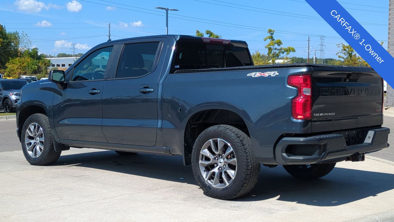 2019 Chevrolet Silverado 1500 RST photo 3