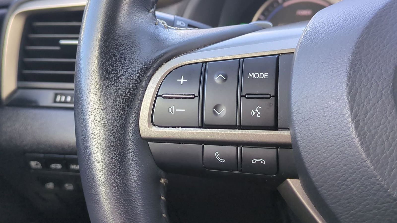 Thumbnail: 2022 Lexus RX - 23