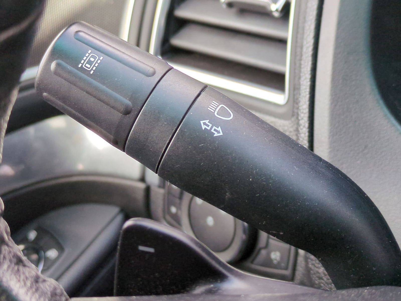 Thumbnail: 2016 Ford Explorer - 34