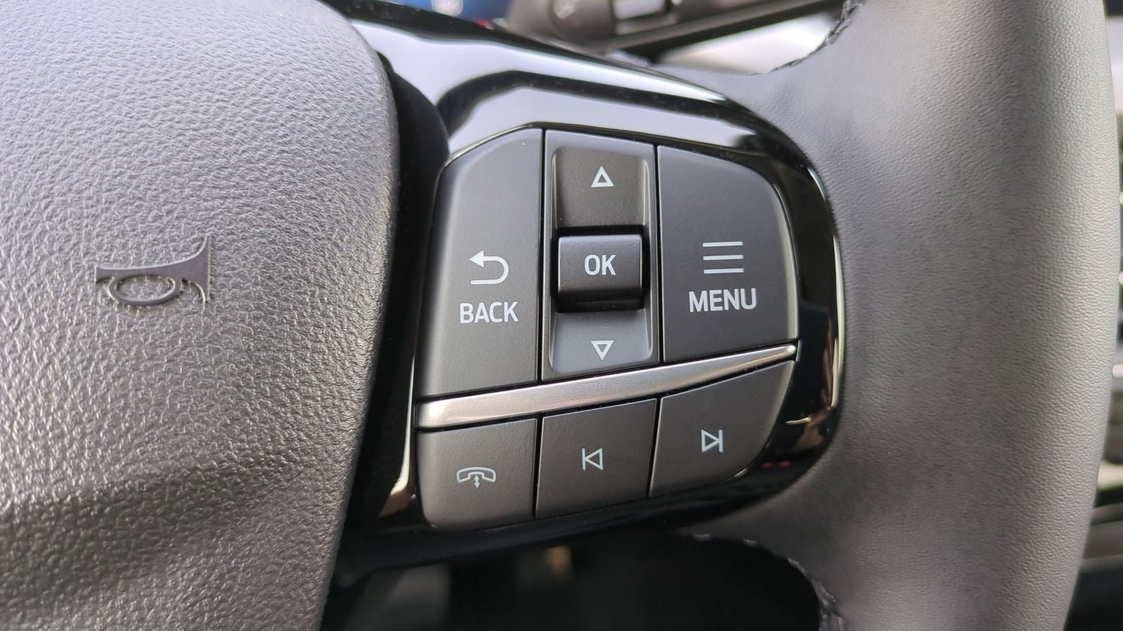 Thumbnail: 2025 Ford Escape - 25