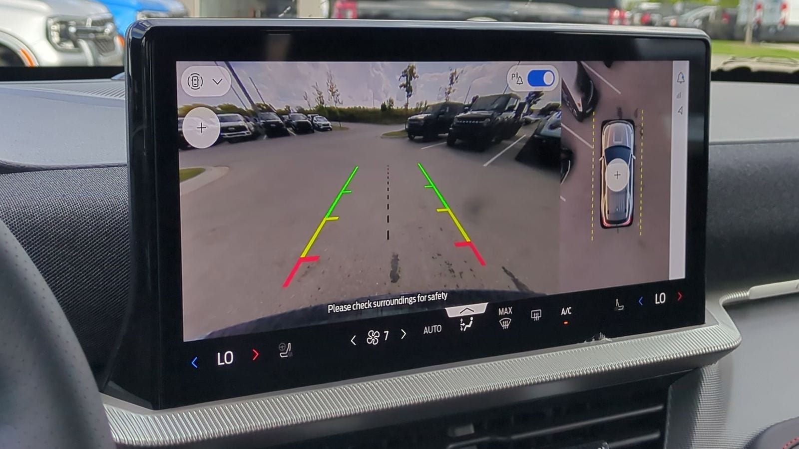 Thumbnail: 2025 Ford Explorer - 28