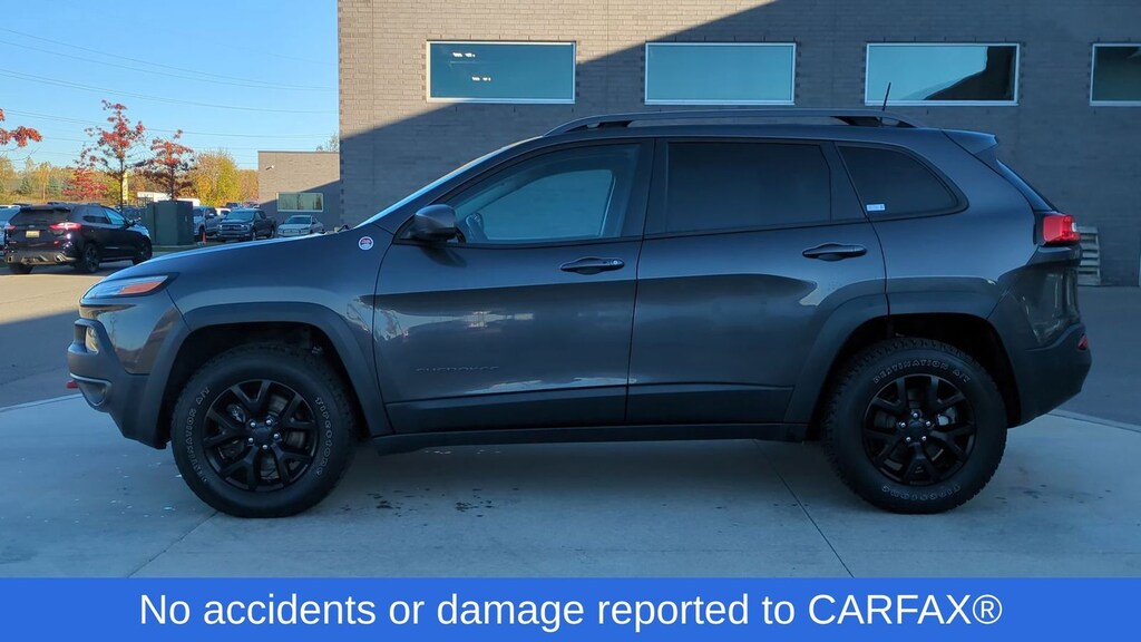 Used 2016 Jeep Cherokee Trailhawk SUV