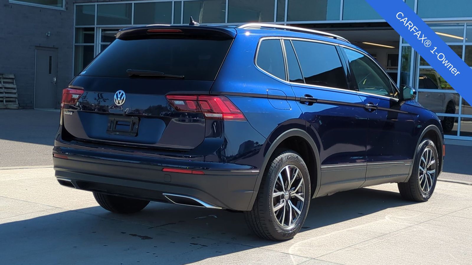 Thumbnail: 2021 Volkswagen Tiguan - 7
