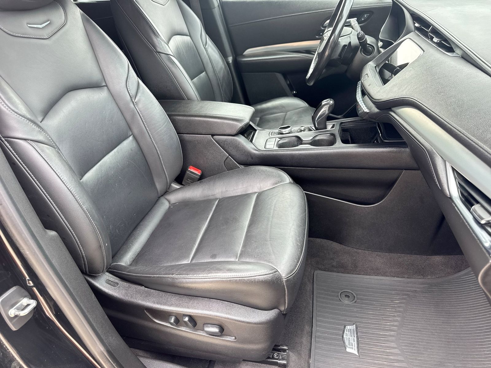 Thumbnail: 2019 Cadillac XT4 - 27