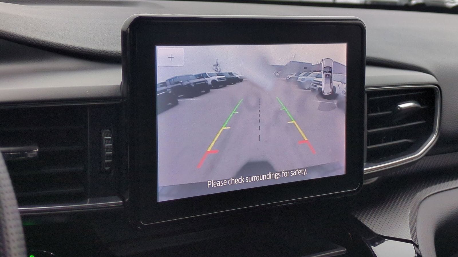 Thumbnail: 2021 Ford Explorer - 28